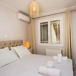 Elena's 3 * 阿尔戈斯托利翁