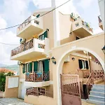 Elena's 3 Appartement
